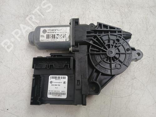 Used Electronic module Electronic module SKODA OCTAVIA II (1Z3) 1.2 TSI (105 hp) 40254536 40254536