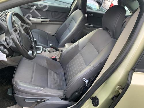 front-right-seatbelt-volvo-s40-ii-544-2003-2004-2005-2006-2007-2008-2009-2010-2011-2012-36922520 main image
