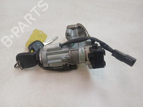 Used Switch Switch TOYOTA YARIS (_P1_) 1.3 (SCP12_, SCP13_, SCP12R, SCP13R) (87 hp) 39686802 39686802