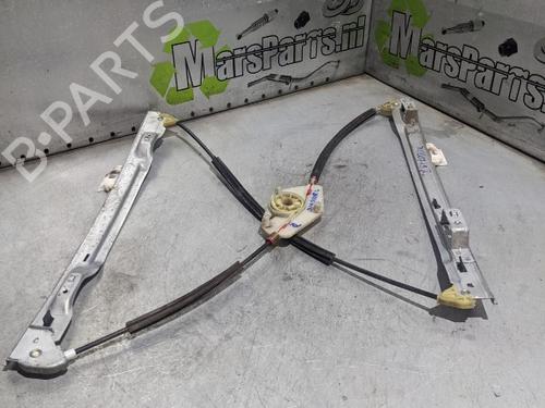 Rudehejsemekanisme Højre foran Rudehejsemekanisme Højre foran CITROËN C4 Grand Picasso I (UA_) 1.8 i 16V (125 hp) 36918932 36918932