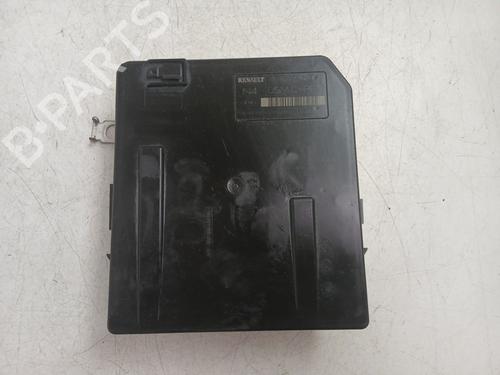 Used Fuse box Fuse box RENAULT SCÉNIC II (JM0/1_) 2.0 (JM05, JM0U, JM1N, JM1U, JM2V) (135 hp) 40279220 40279220
