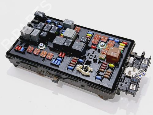 Used Fuse box Fuse box 36921040 36921040