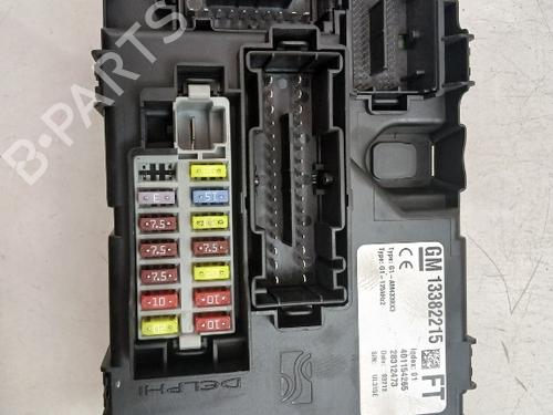 Used Fuse box Fuse box 38530445 38530445