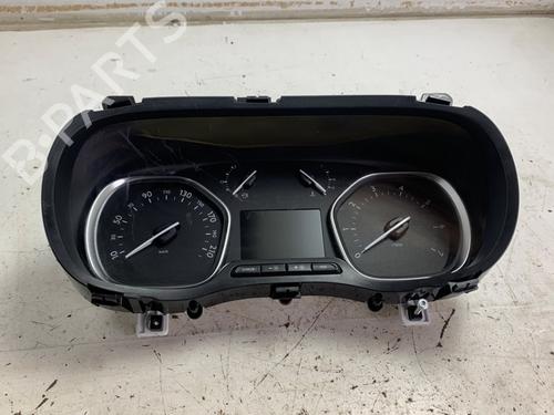 Used Instrument cluster Instrument cluster 36926942 36926942