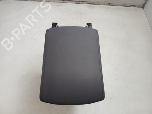 Used Armrest / Center console Armrest / Center console 39208645 39208645