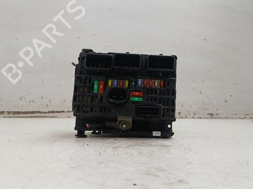 Used Fuse box Fuse box 38645195 38645195