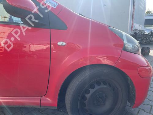 Forskærm Højre Forskærm Højre TOYOTA AYGO (_B1_) 1.0 (KGB10_, KGB10R) (68 hp) 39742194 39742194