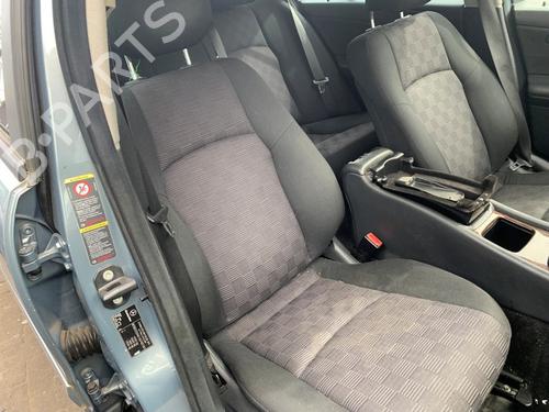 front-right-seatbelt-mercedes-benz-c-class-w203-2000-2001-2002-2003-2004-2005-2006-2007-36931630 main image