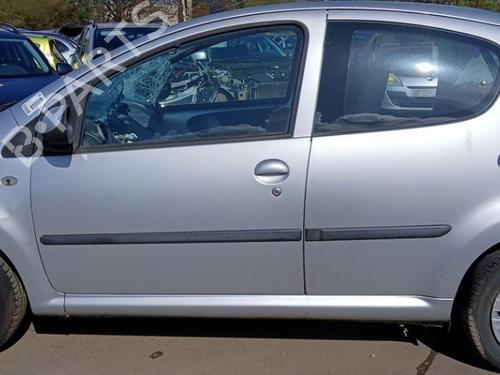 fuel-flap-citroen-c1-pm_-pn_-2005-2006-2007-2008-2009-2010-2011-2012-2013-2014-36930555 main image