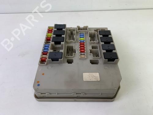 Used Fuse box Fuse box 37611645 37611645