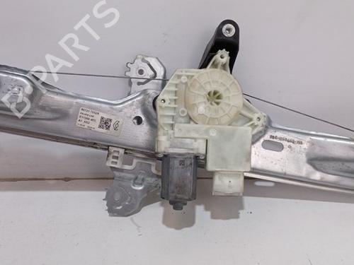 rudehejsemekanisme-ventre-foran-renault-kadjar-ha_-hl_-2015-36924067 main image