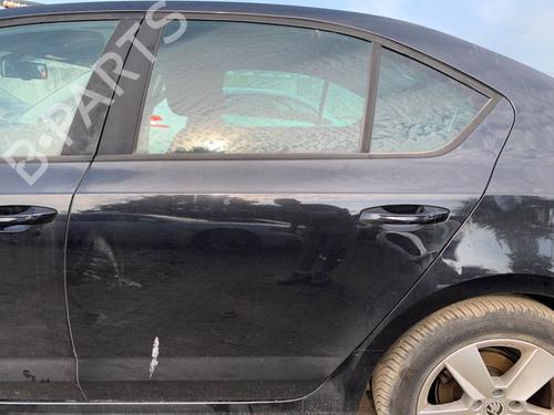 Used Left rear door Left rear door 38721940 38721940