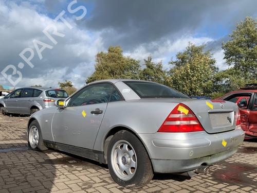 Drivaksel bagtil venstre Drivaksel bagtil venstre MERCEDES-BENZ SLK (R170) 200 (170.435) (136 hp) 36927438 36927438