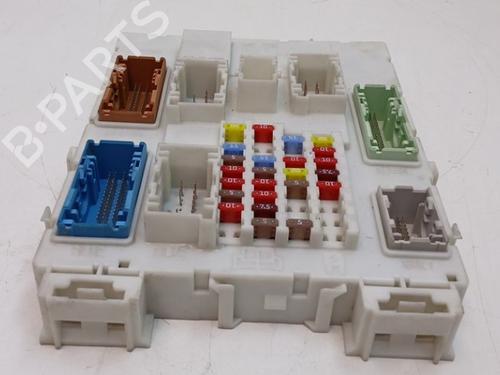 Used Fuse box Fuse box 36932849 36932849
