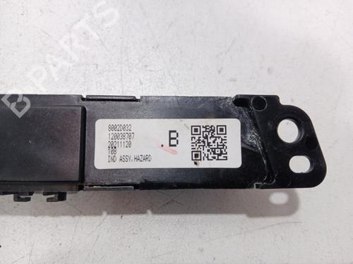Warning switch MITSUBISHI ECLIPSE CROSS (GK_, GL_) Plug-in Hybrid 4WD (GL3W) | BP36921296I22 - Image 3