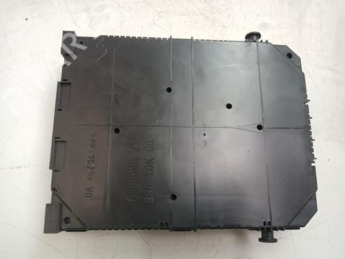 Used Fuse box Fuse box 39237993 39237993