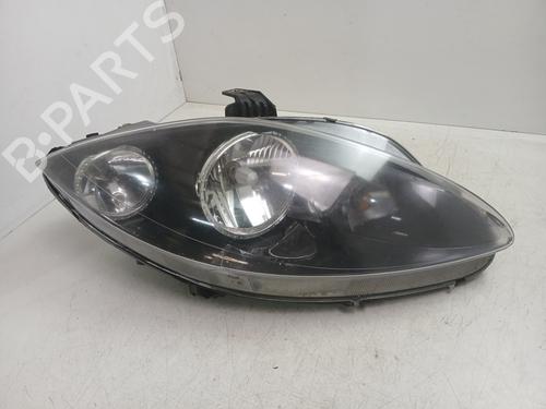 Used Right headlight Right headlight SEAT LEON (1P1) 1.6 (102 hp) 39494657 39494657
