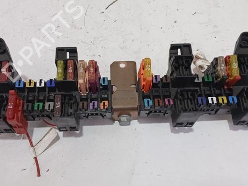 Used Fuse box Fuse box 36924809 36924809