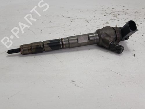injector-vw-golf-vii-5g1-bq1-be1-be2-2012-2013-2014-2015-2016-2017-2018-2019-2020-2021-36926212 main image