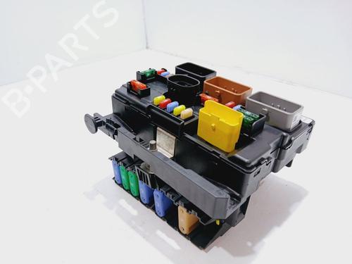Used Fuse box Fuse box 36920321 36920321