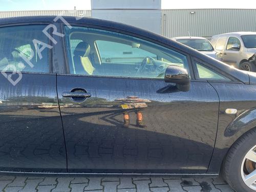Used Right front door Right front door 39494652 39494652