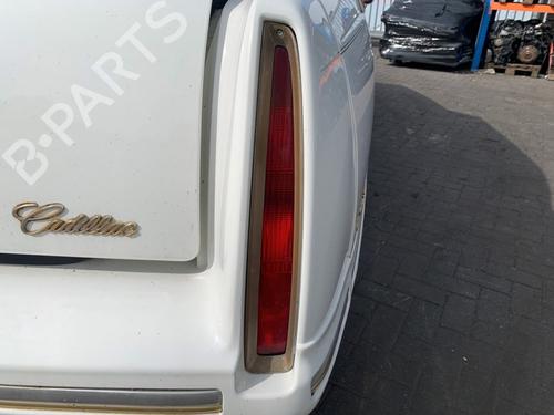 Used Right taillight Right taillight CADILLAC DEVILLE 4.6 Concours (279 hp) 39885566 39885566