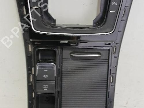 Mittelkonsole Mittelkonsole VW GOLF VII (5G1, BQ1, BE1, BE2) 1.4 GTE Hybrid (204 hp) 36925725 36925725