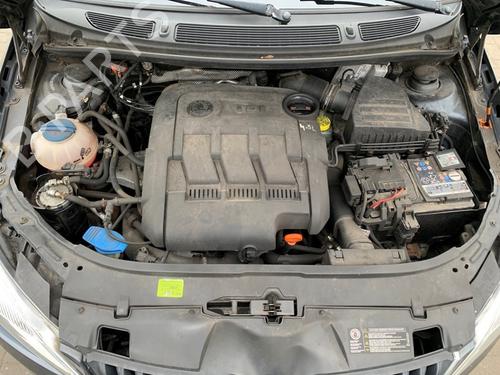 windscreen-washer-tank-skoda-fabia-ii-combi-545-2007-2008-2009-2010-2011-2012-2013-2014-36930848 main image