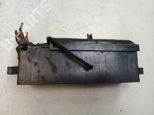 Fuse box VW TOURAN (1T3) 2.0 TDI | BP39140487E1 - Image 3