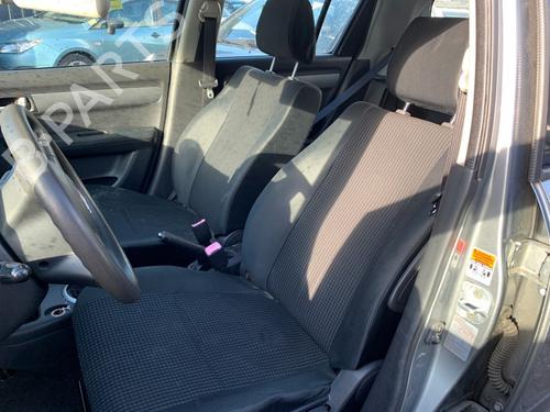 seats-set-suzuki-swift-iii-mz-ez-2005-36931440 main image