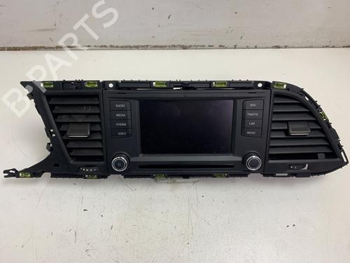 display-monitor-seat-leon-5f1-2012-2013-2014-2015-2016-2017-2018-2019-2020-2021-36926561 main image