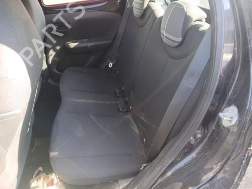 rear-right-seatbelt-peugeot-108-2014-36932304 main image