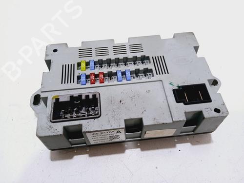 Used Fuse box Fuse box 36925134 36925134