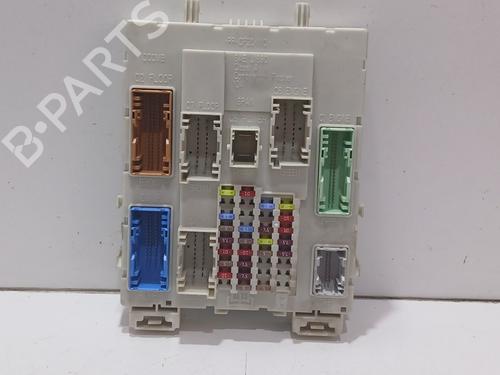 Used Fuse box Fuse box 36923046 36923046