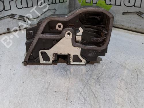 front-left-lock-bmw-1-e87-2003-2004-2005-2006-2007-2008-2009-2010-2011-2012-2013-36919017 main image