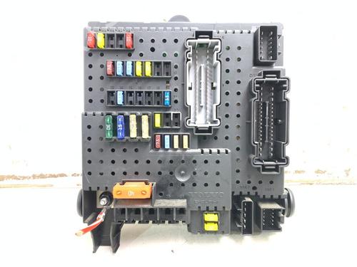 Used Fuse box Fuse box 38506872 38506872