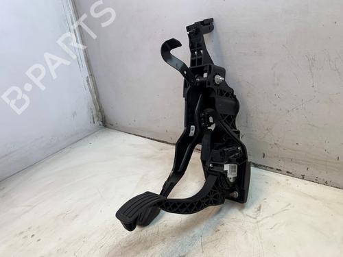 Used Break pedal Break pedal 38434621 38434621