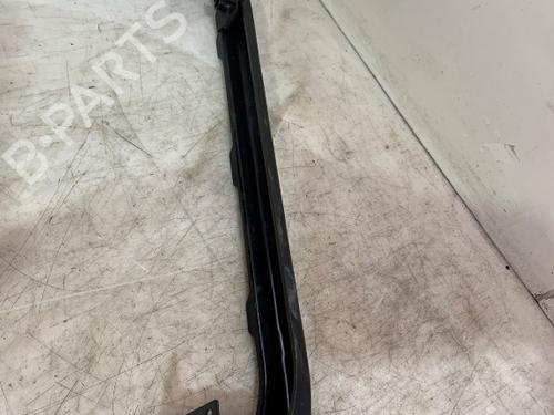 Used Front bumper reinforcement Front bumper reinforcement 36923661 36923661