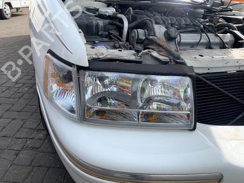 Used Right headlight Right headlight CADILLAC DEVILLE 4.6 Concours (279 hp) 39885565 39885565