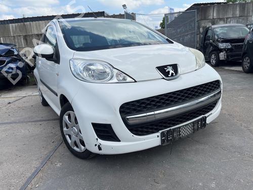 Used Front right seatbelt Front right seatbelt PEUGEOT 107 (PM_, PN_) 1.0 (68 hp) 39885604 39885604