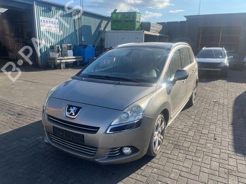 Used Injection pump Injection pump PEUGEOT 5008 (0U_, 0E_) 1.6 16V (156 hp) 39711044 39711044