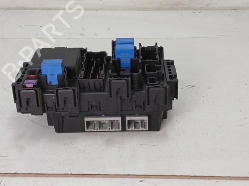 Used Fuse box Fuse box 36925832 36925832
