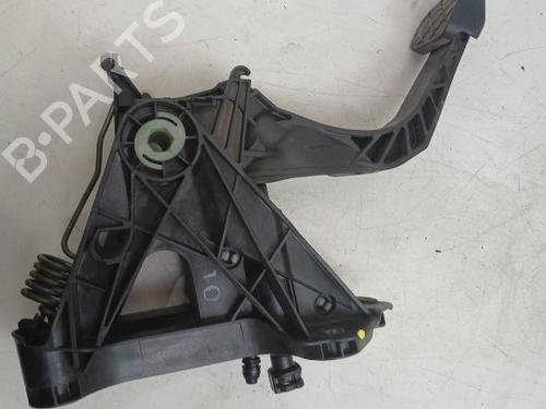 Pedal embrague Pedal embrague 38530404 38530404