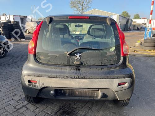 Used Rear axle Rear axle PEUGEOT 107 (PM_, PN_) 1.0 (68 hp) 39885530 39885530