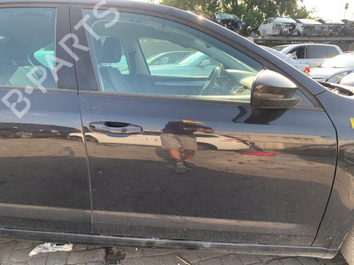 Used Right front door Right front door 38721939 38721939