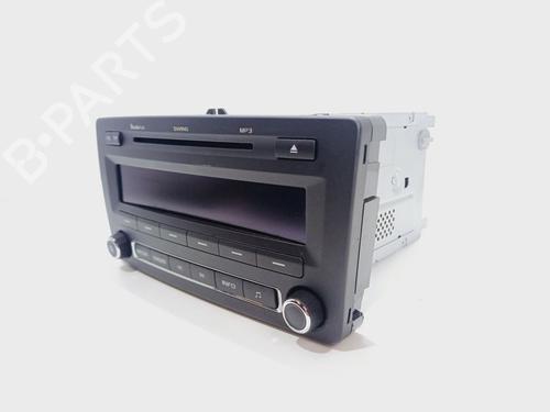 radio-skoda-yeti-5l-2009-2010-2011-2012-2013-2014-2015-2016-2017-36921136 main image