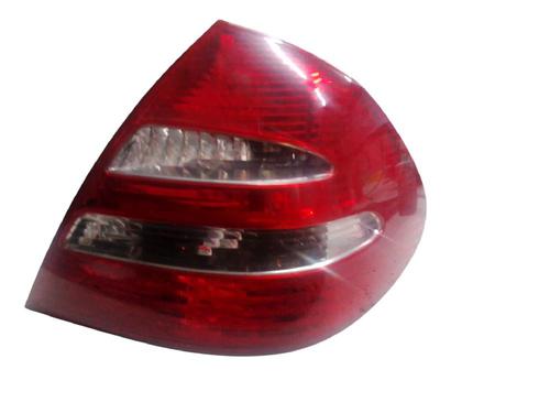 right-taillight-mercedes-benz-e-class-w211-2002-2003-2004-2005-2006-2007-2008-2009-38221114 main image