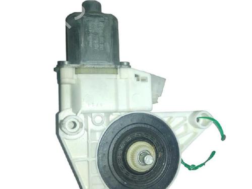right-front-window-motor-mercedes-benz-a-class-w176-2012-2013-2014-2015-2016-2017-2018-38220409 main image