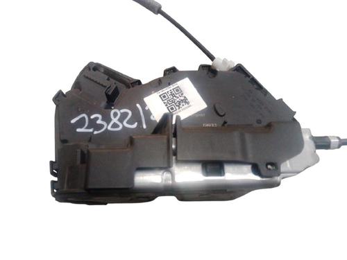 Cerradura puerta delantera derecha Cerradura puerta delantera derecha 38205988 38205988