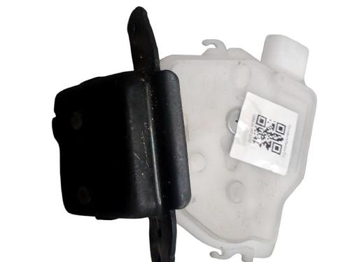 tailgate-lock-toyota-auris-_e18_-2012-2013-2014-2015-2016-2017-2018-2019-38221727 main image